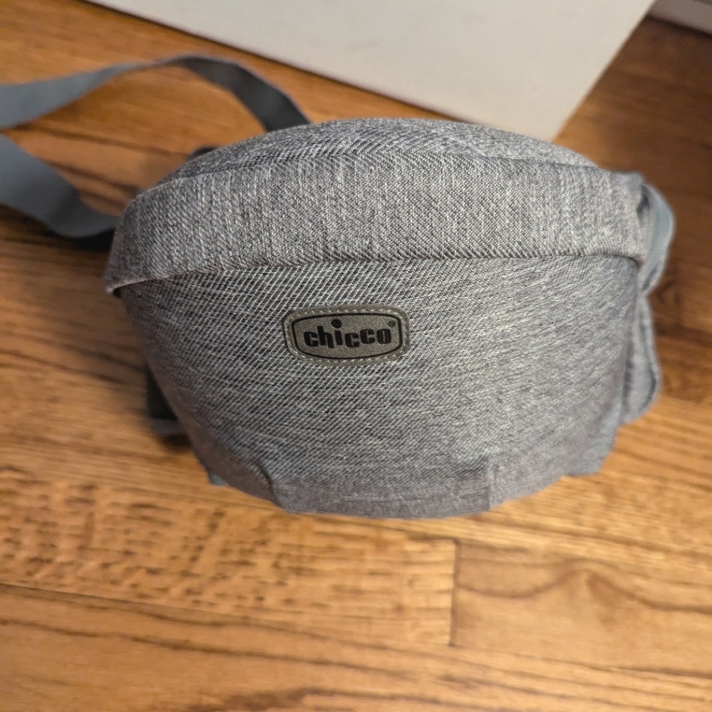 Chicco Sidekick Hip Carrier